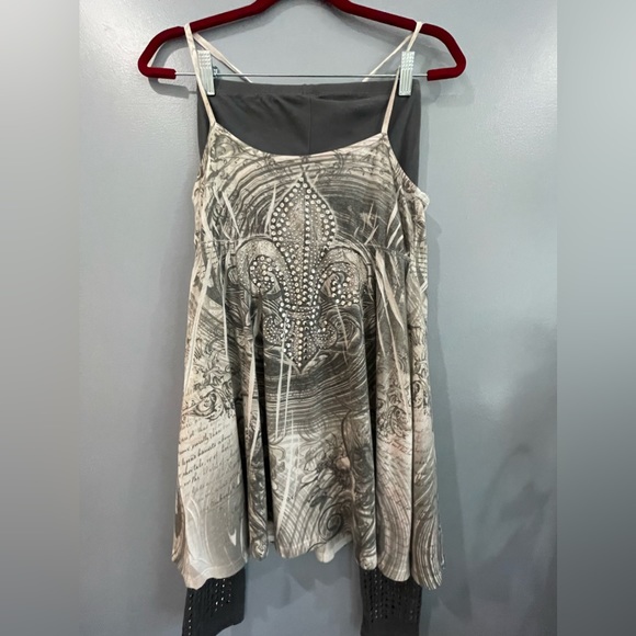 Vegas Royalty (2) Piece Set Gray & White Embellishment Tank Top New Orleans Sz M - Picture 3 of 16